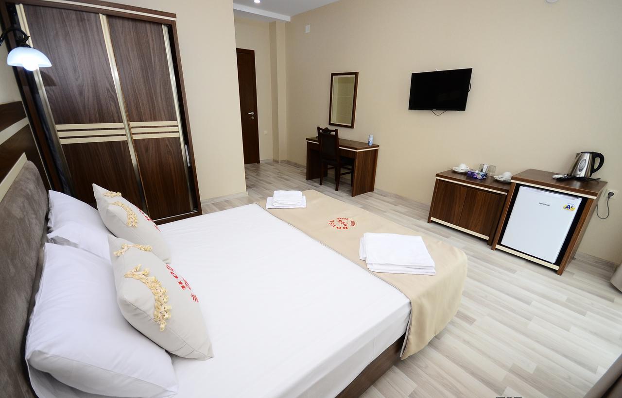 Hotel 725 B Batumi Luaran gambar